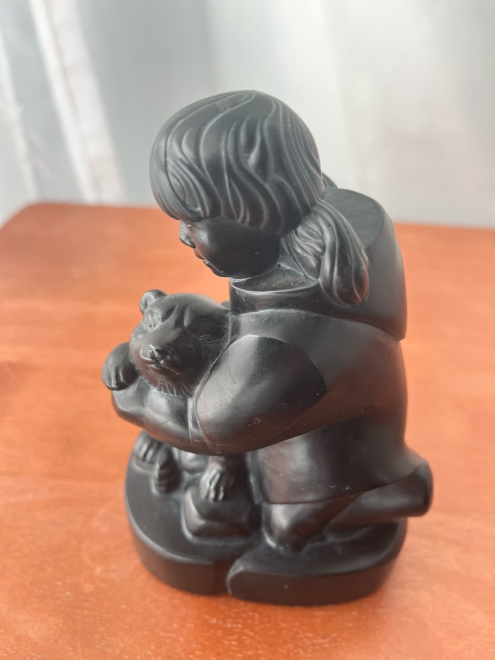 Vintage BOMA Canada Inuit Sculpture - Thomas McPhee "Girl with Husky Dog" - Picture 3 of 9